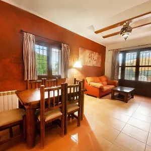 Chalet Robles De Altamira, Cortijos Nuevos